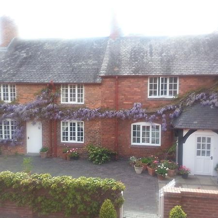 Bed and Breakfast Cotton Farm Честер Экстерьер фото