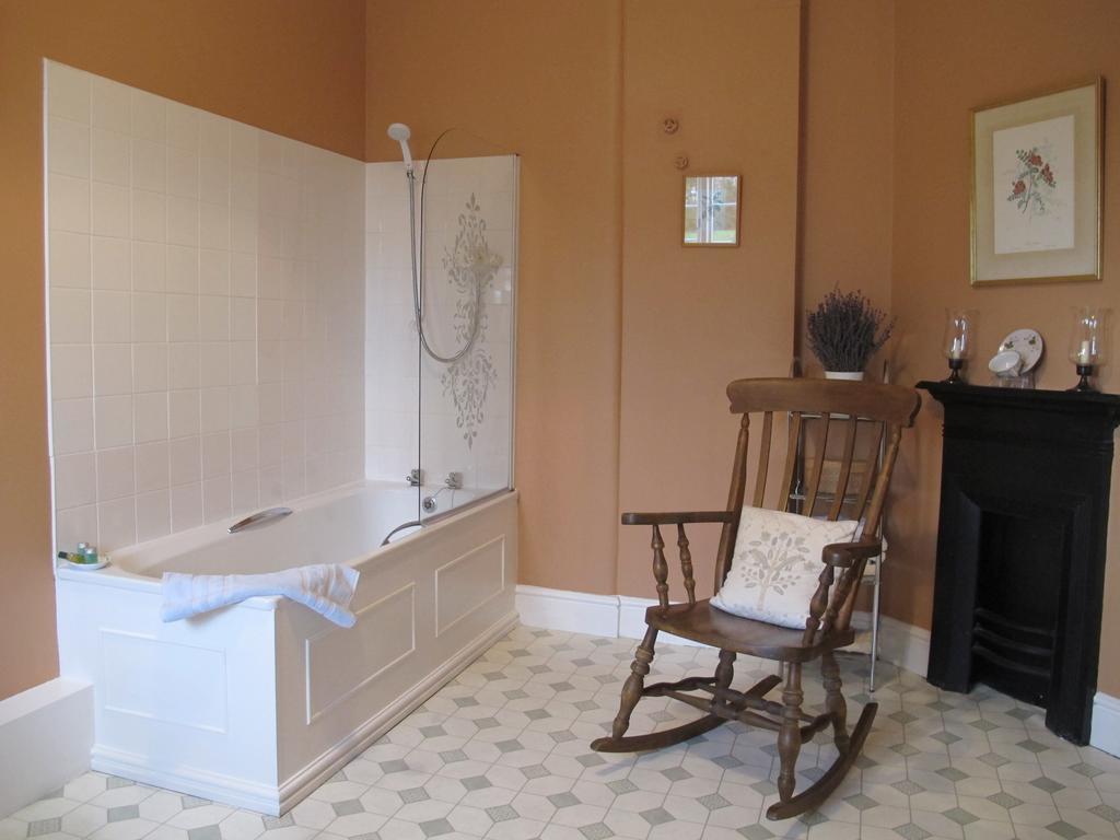 Bed and Breakfast Cotton Farm Честер Номер фото