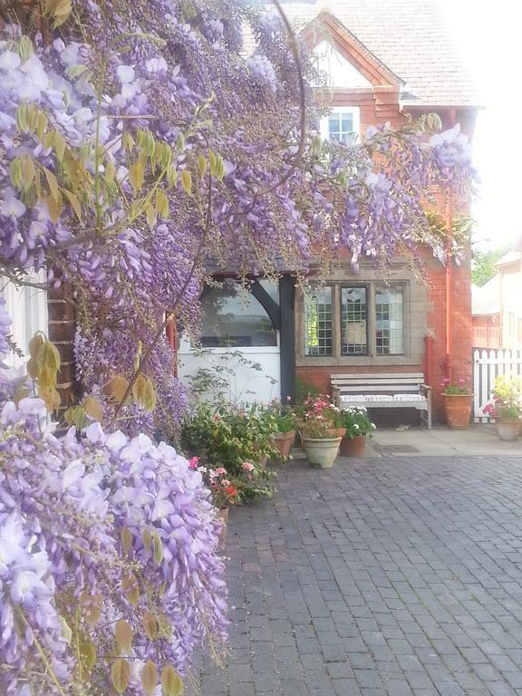 Bed and Breakfast Cotton Farm Честер Экстерьер фото